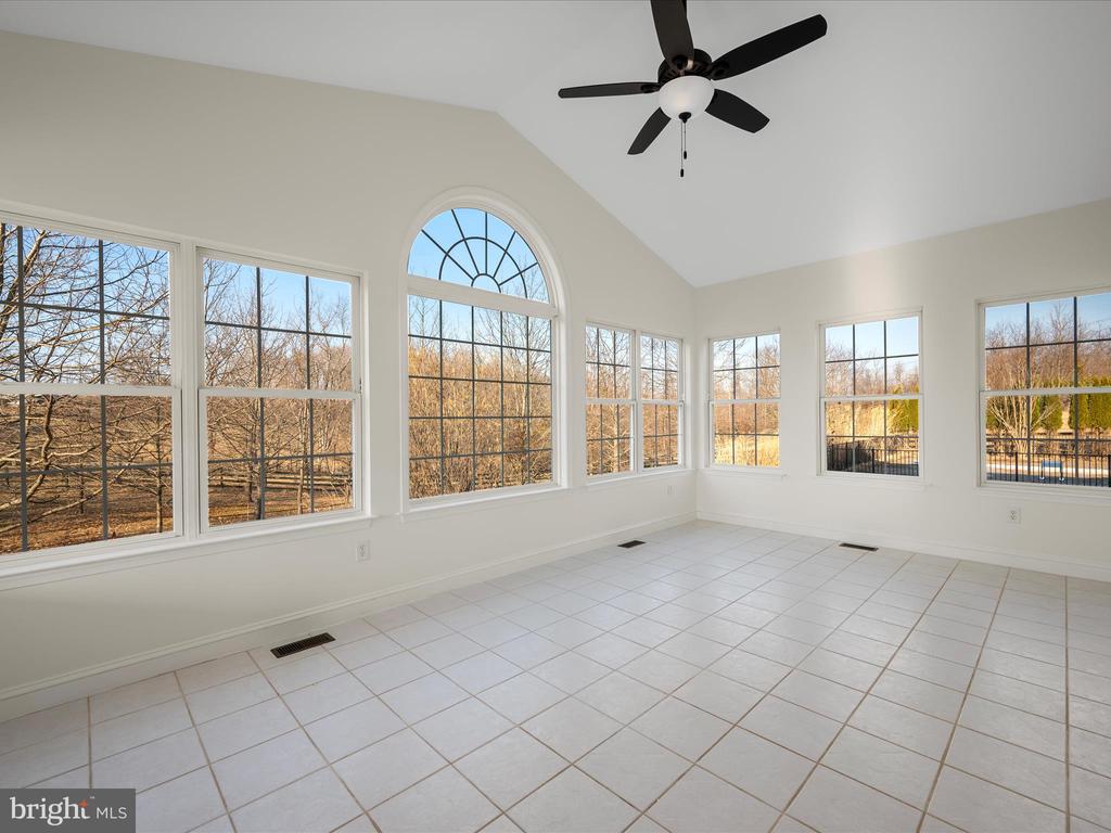 11517 Mica Pl