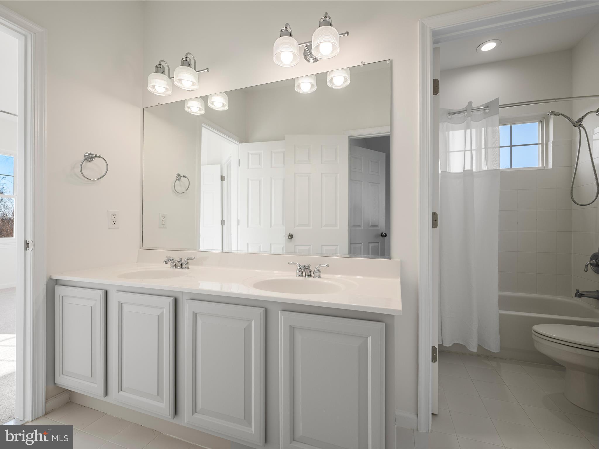 11517 Mica Pl