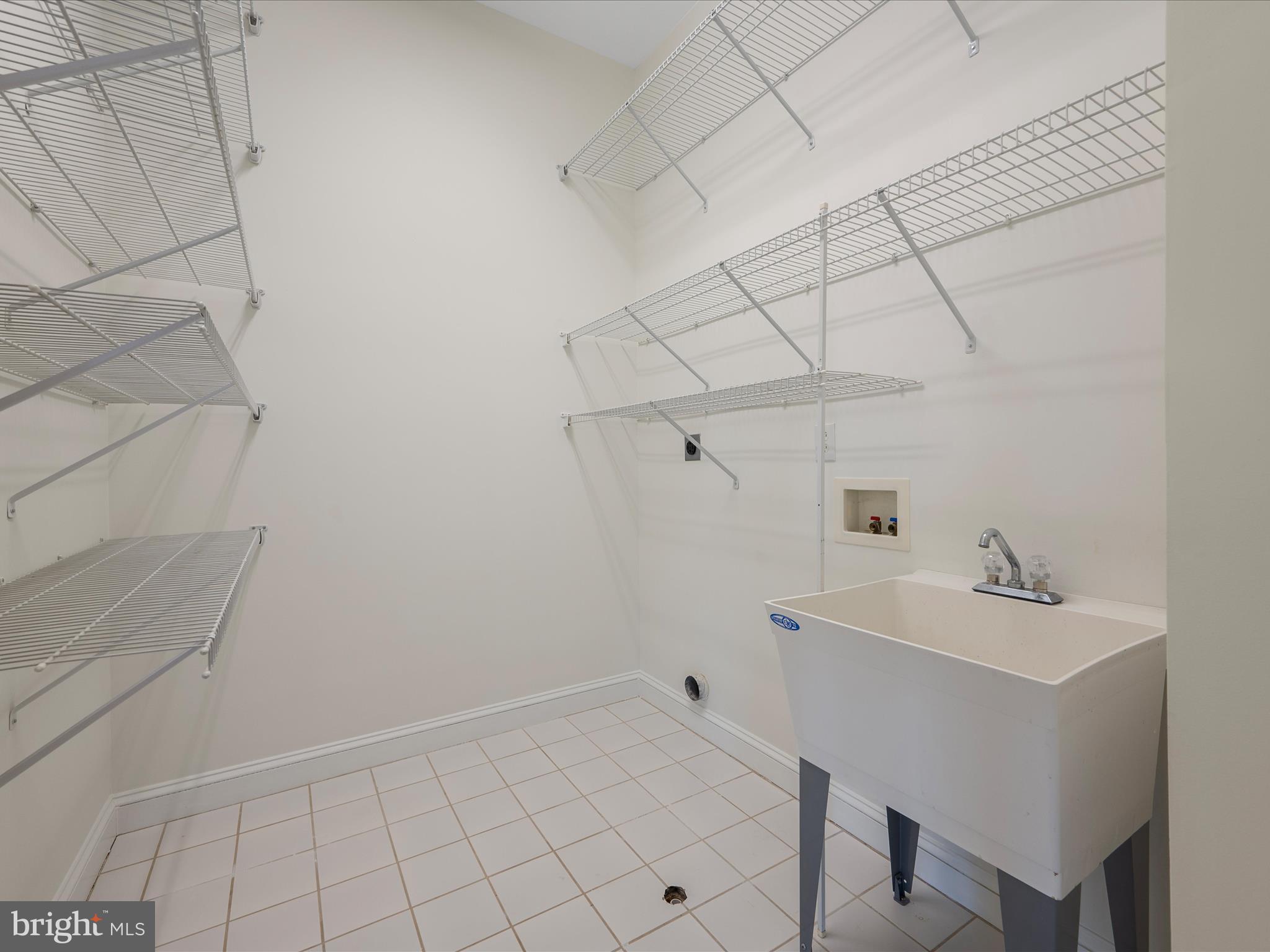 11517 Mica Pl