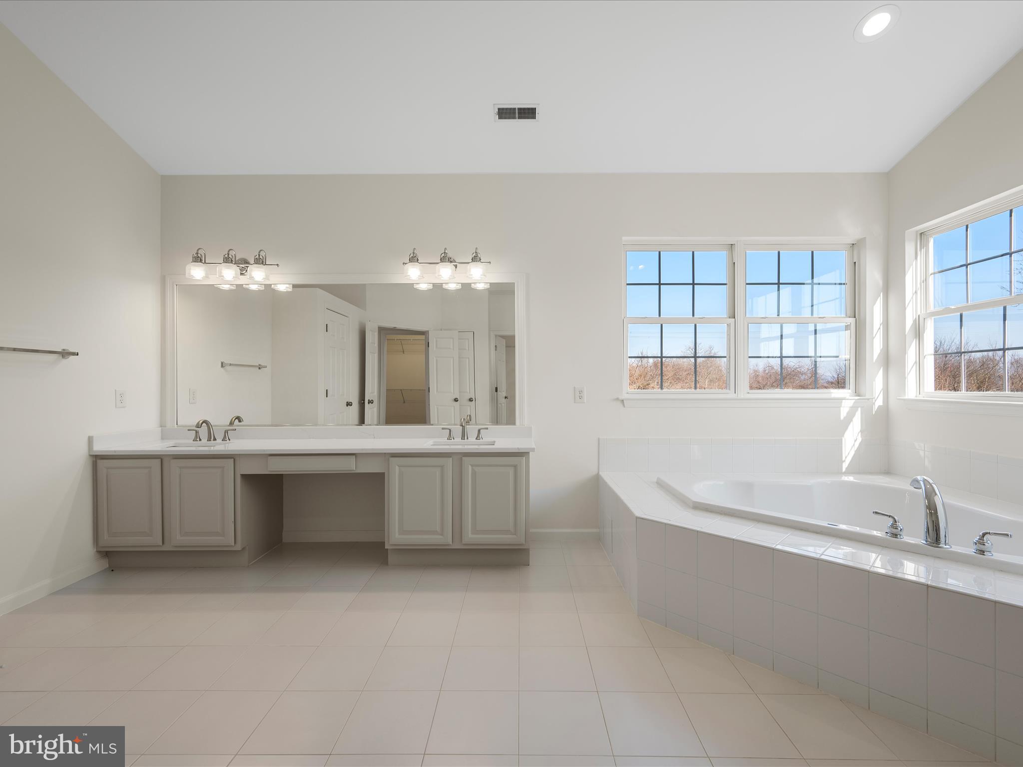 11517 Mica Pl