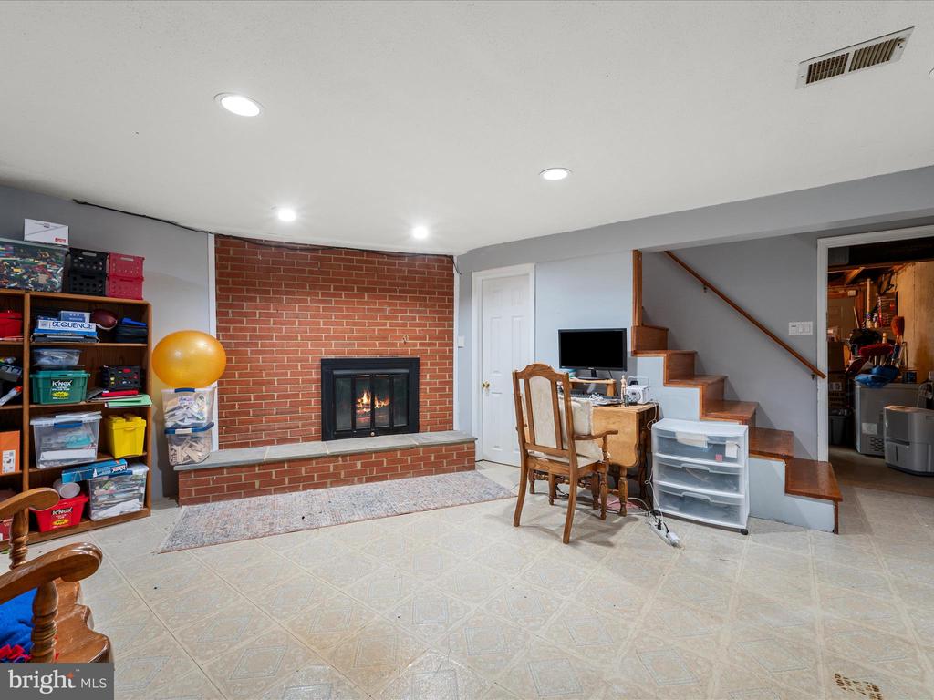 35 Sydnor St