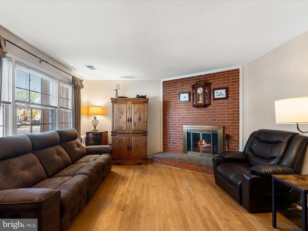 35 Sydnor St