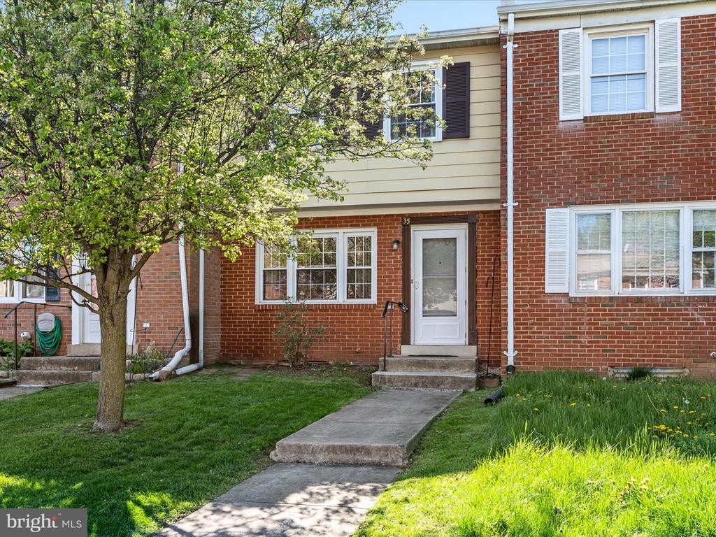 35 Sydnor St