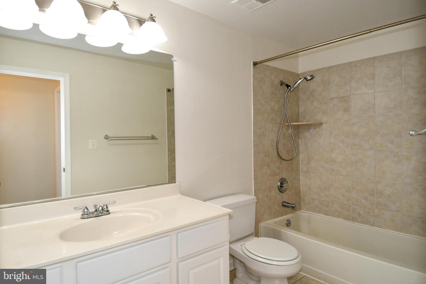 114 WESTWICK CT #7