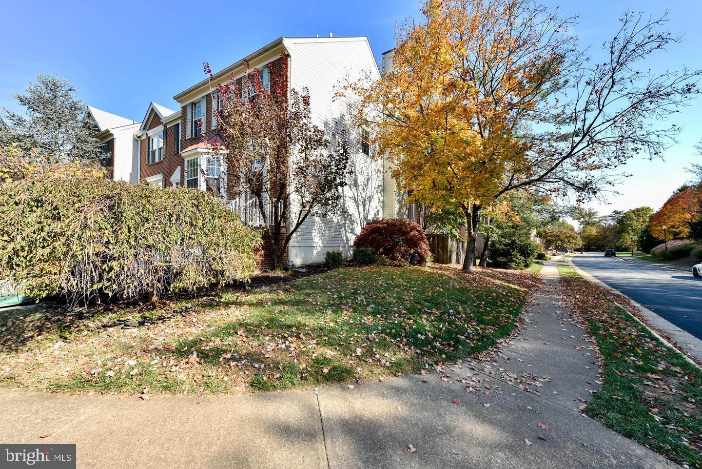 20372 BURNLEY SQUARE