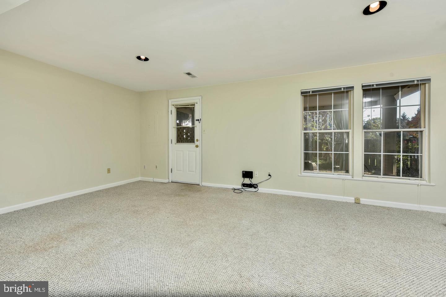 20372 BURNLEY SQUARE