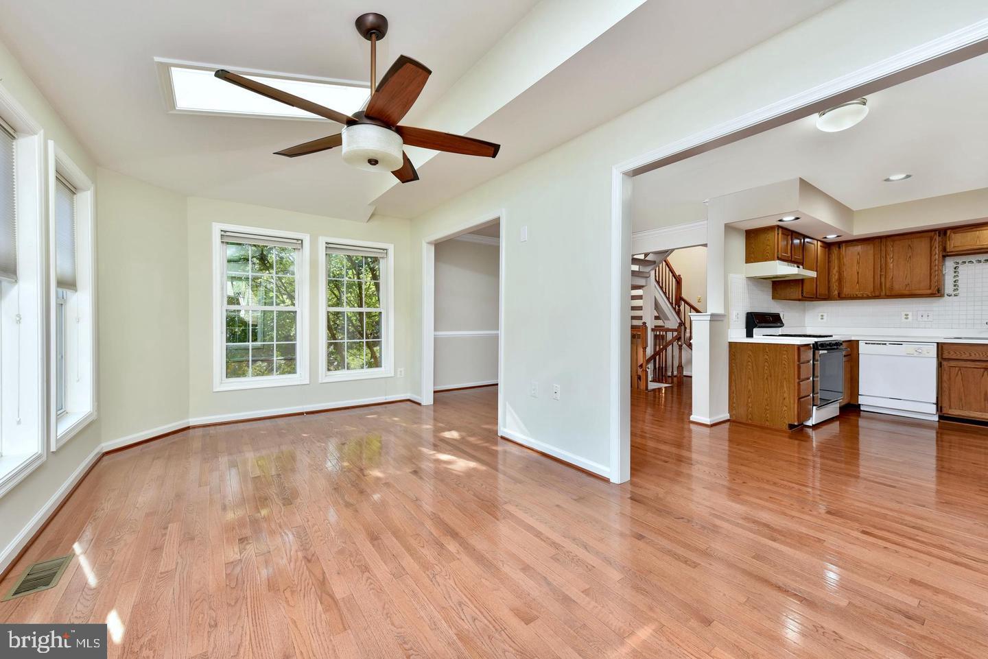 20372 BURNLEY SQUARE