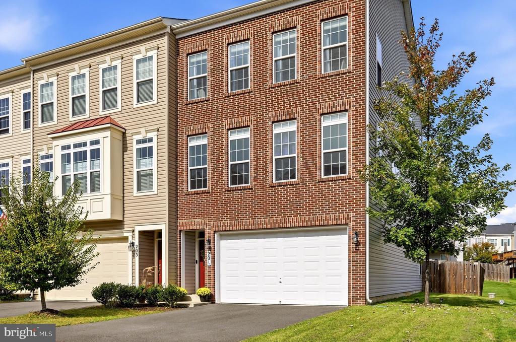 201 APSLEY TERRACE
