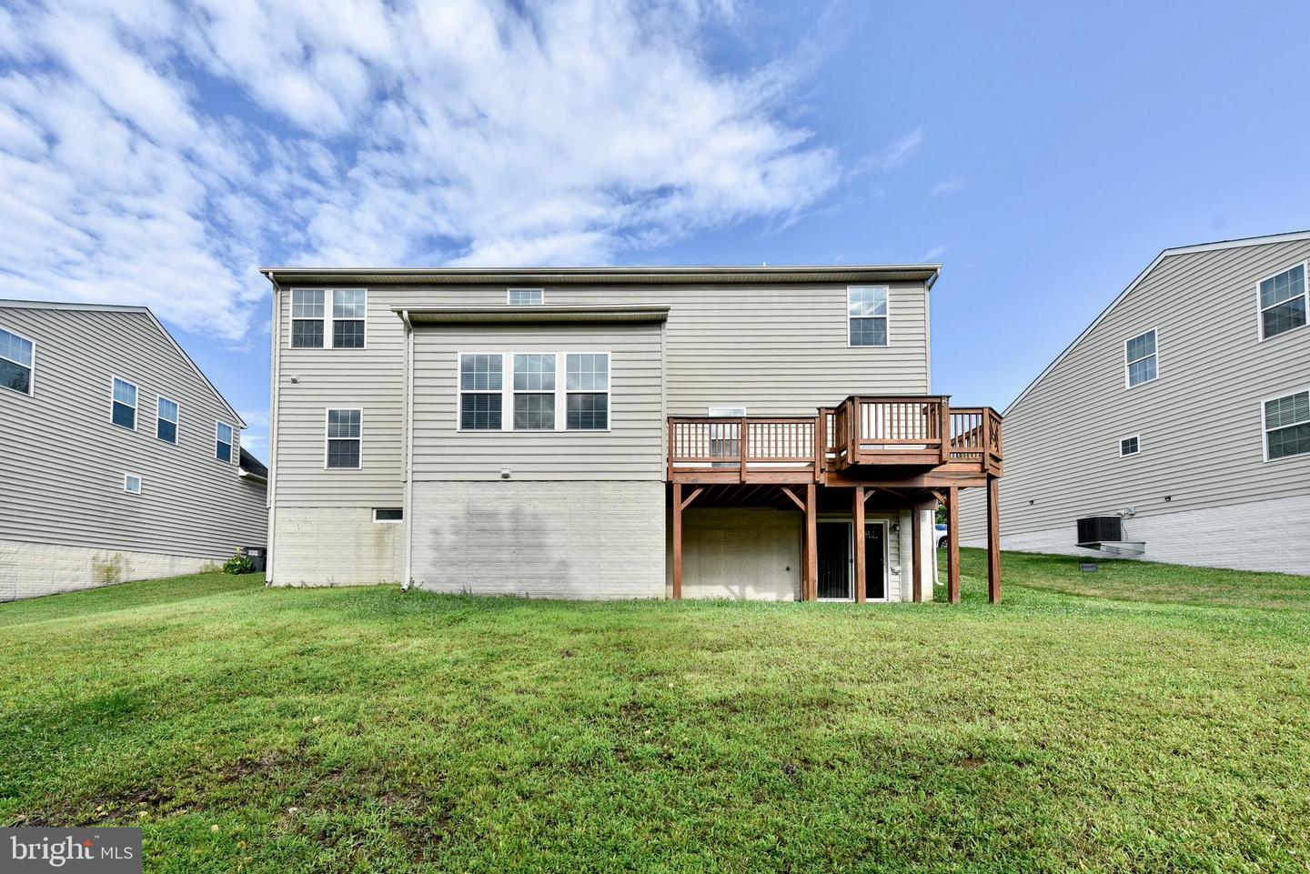 2304 Buoy Ct