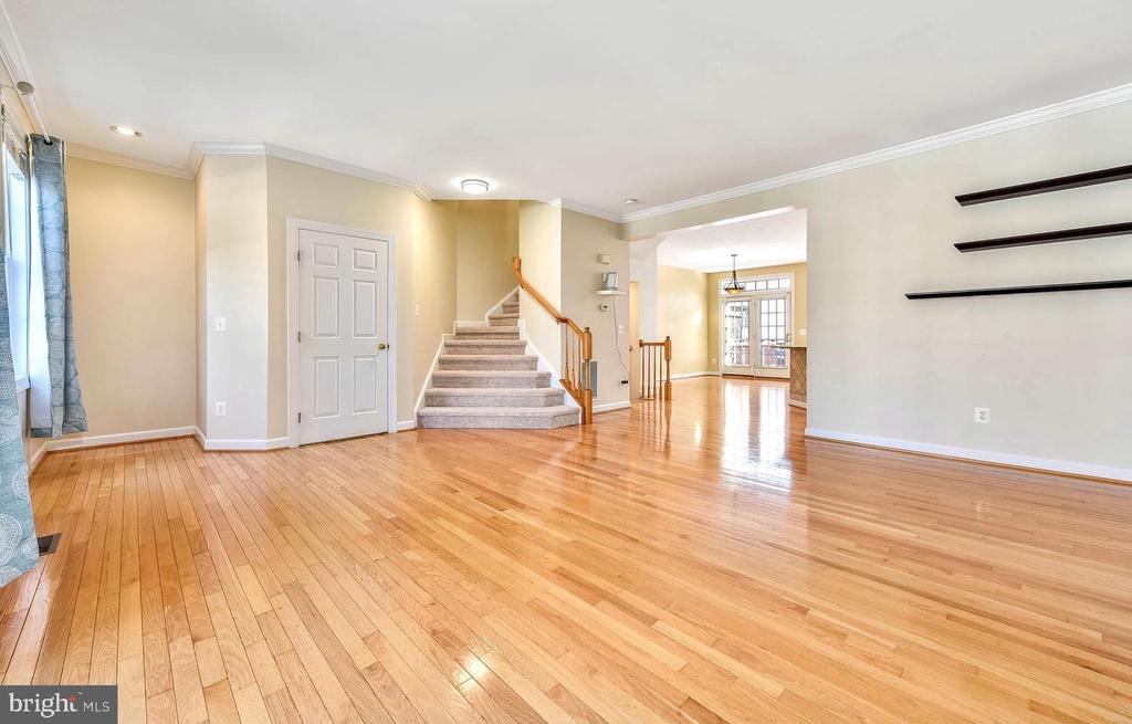 14422 FOWLERS MILL DRIVE