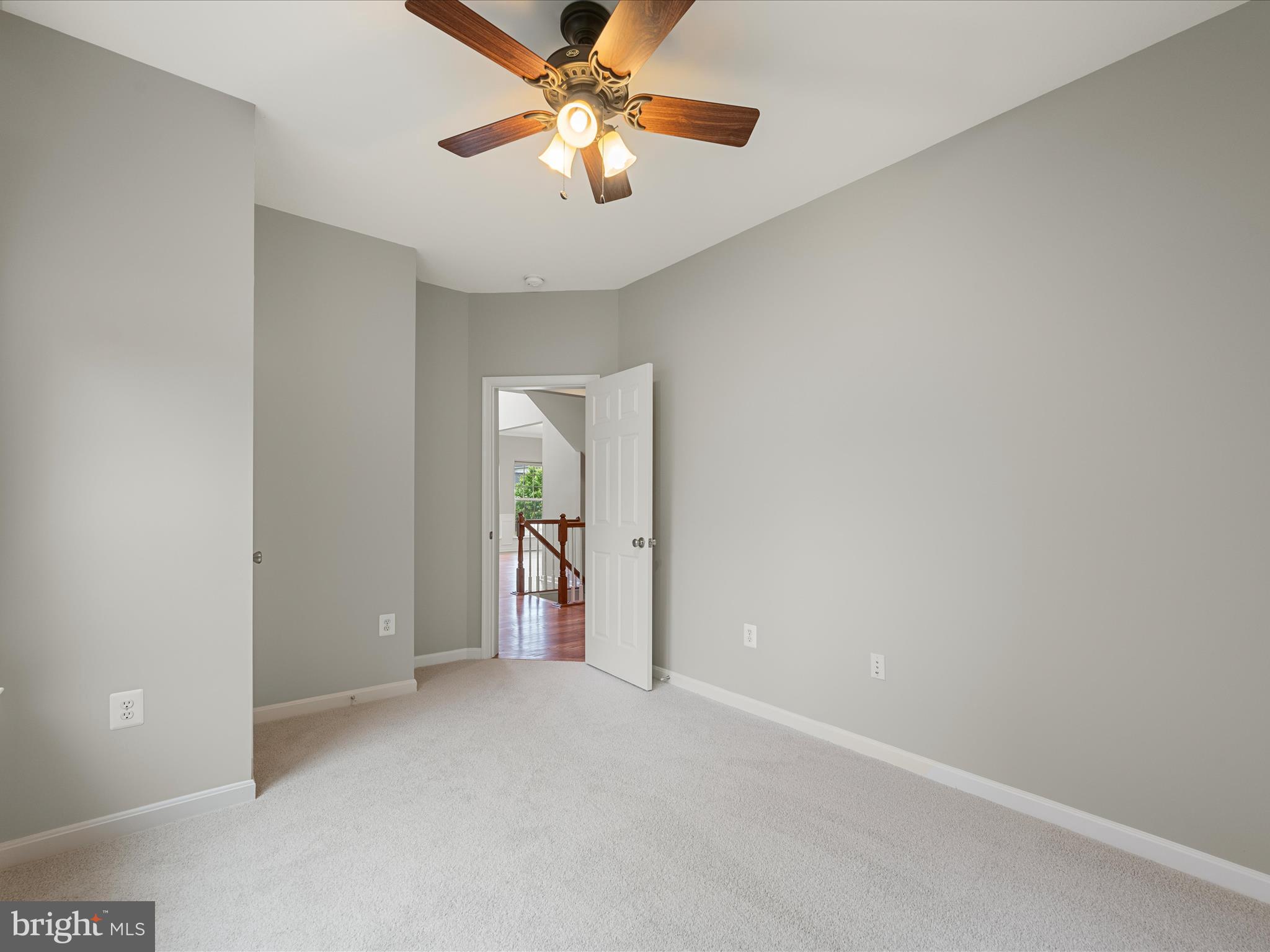 800 Kennedy Dr