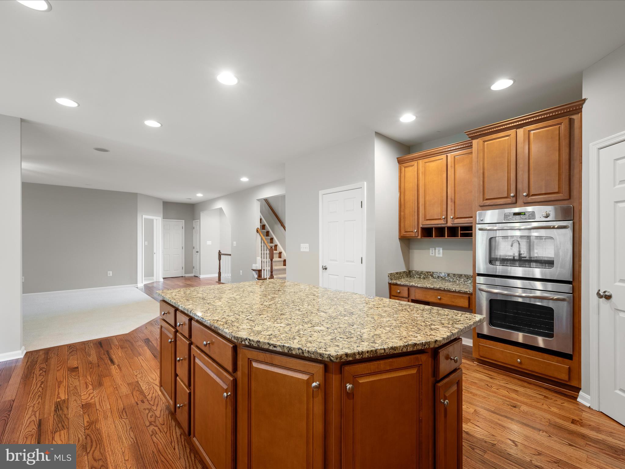 800 Kennedy Dr