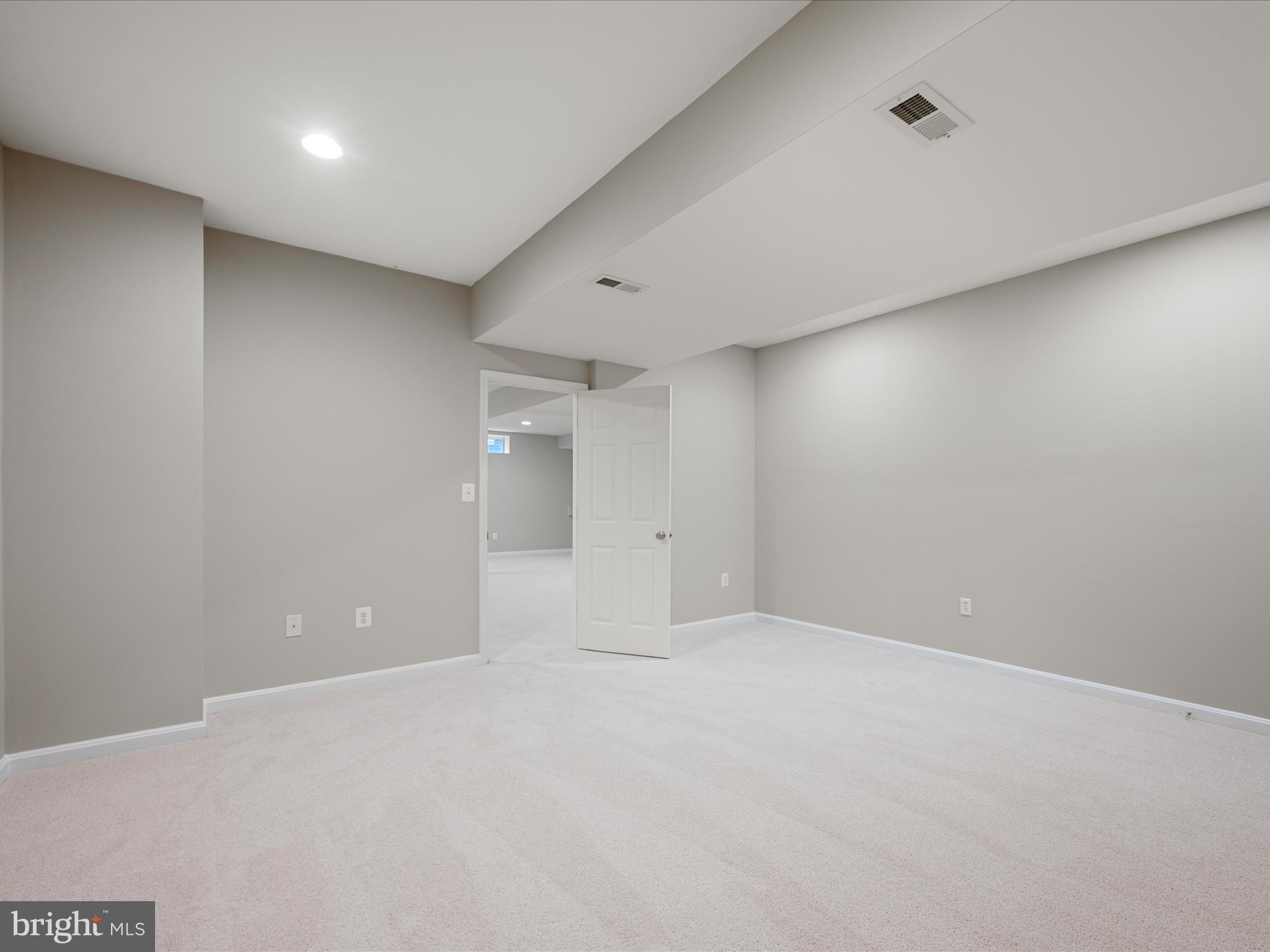 800 Kennedy Dr
