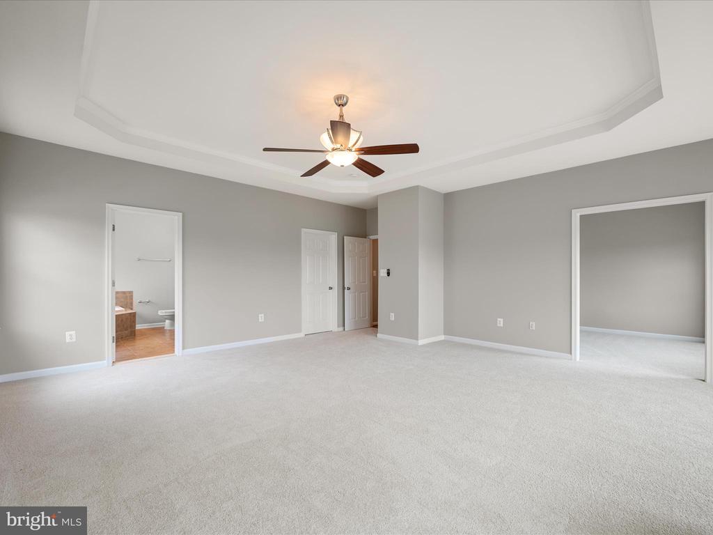 800 Kennedy Dr