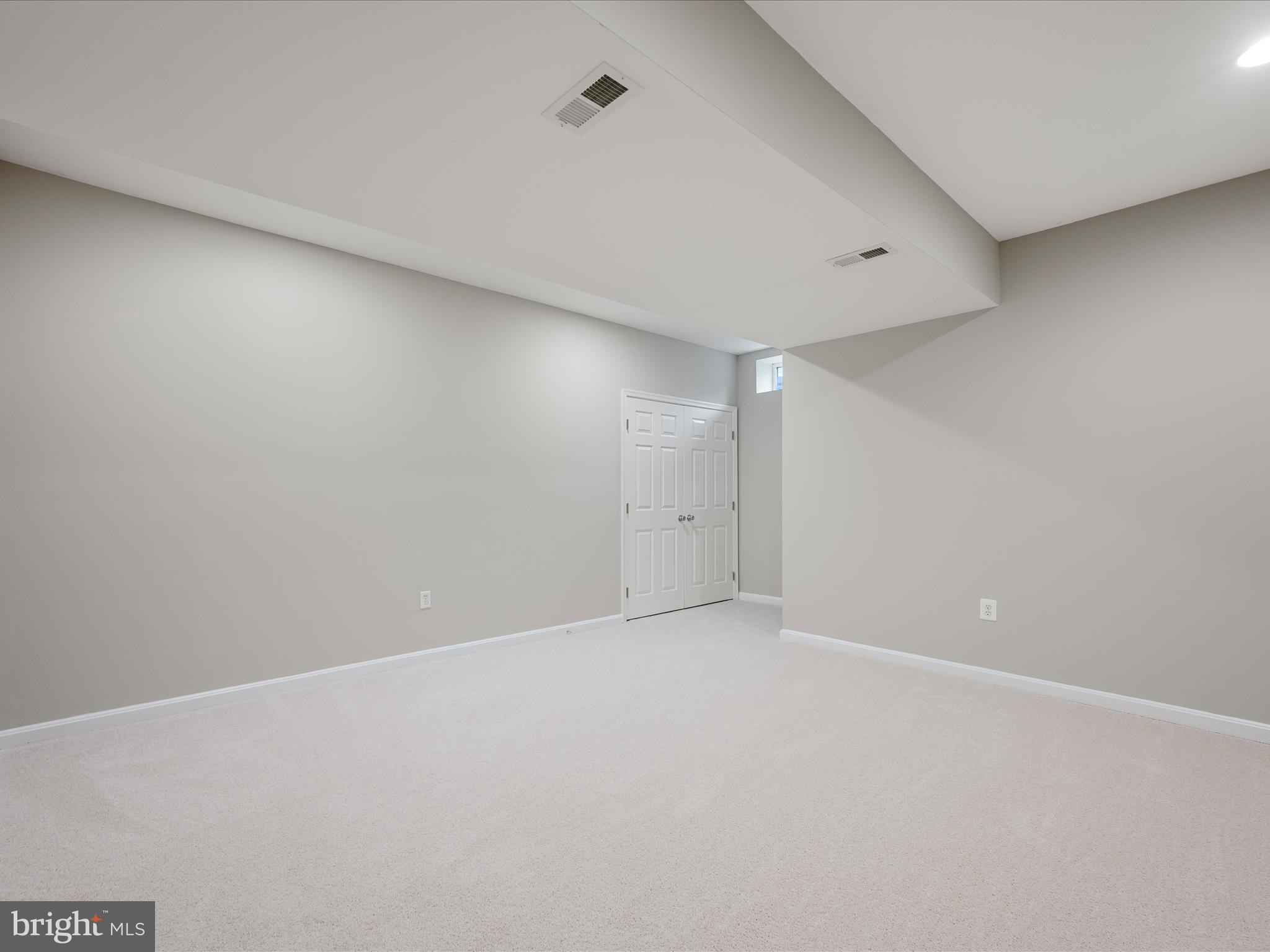 800 Kennedy Dr