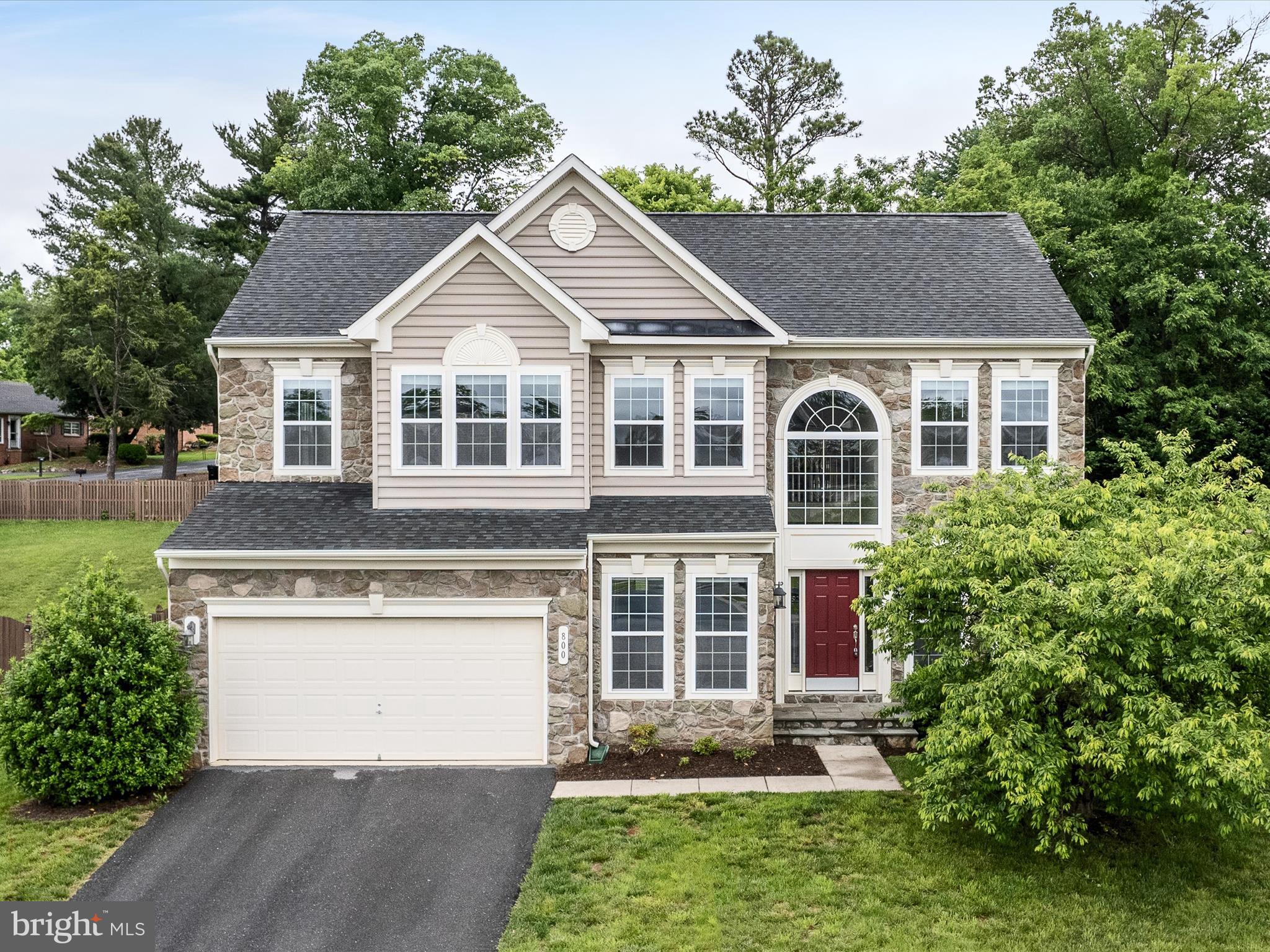 800 Kennedy Dr