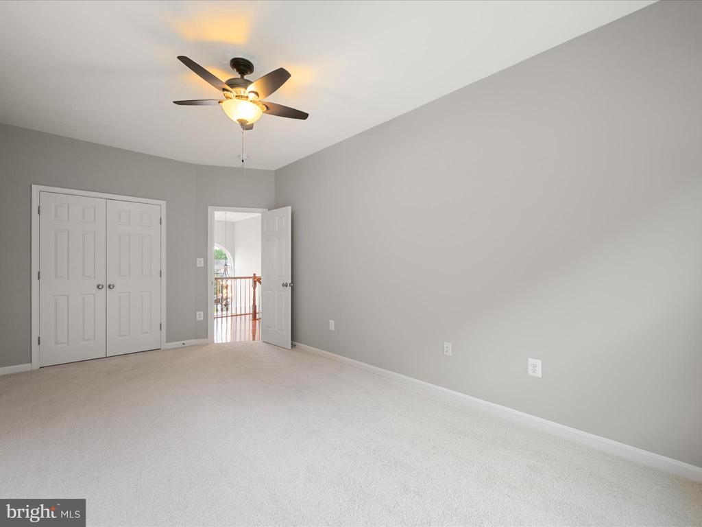 800 Kennedy Dr