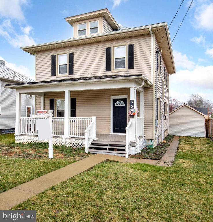 735 BERRYVILLE AVE