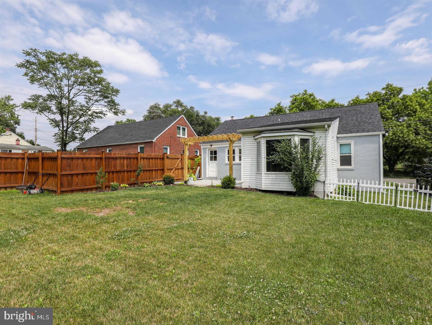 123 BELLVIEW AVENUE