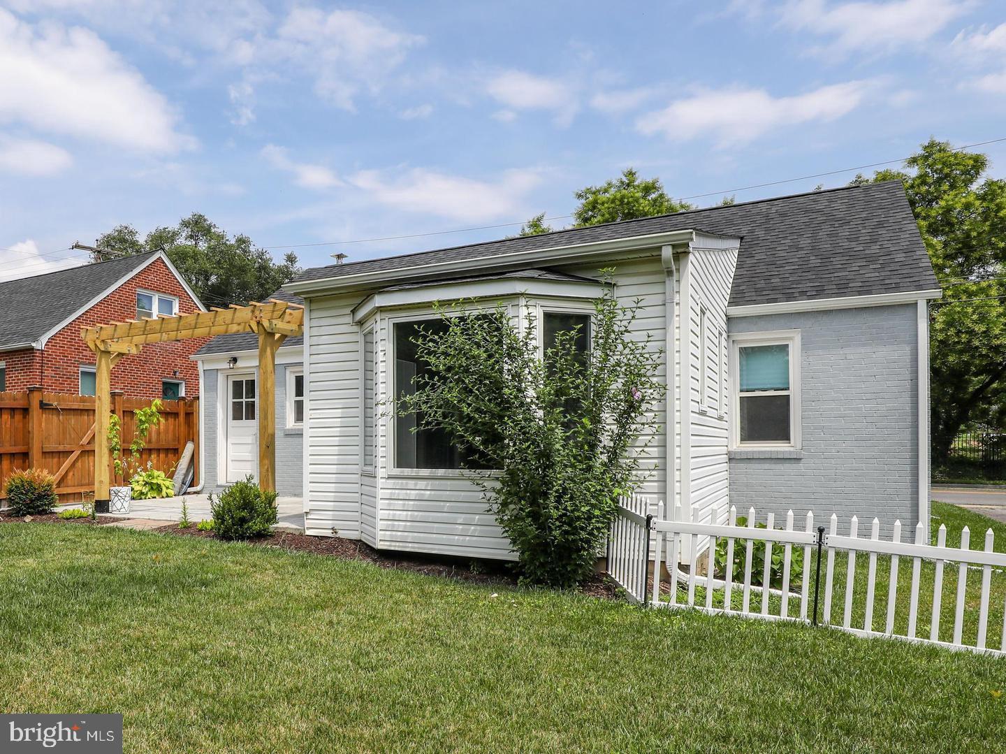 123 BELLVIEW AVENUE