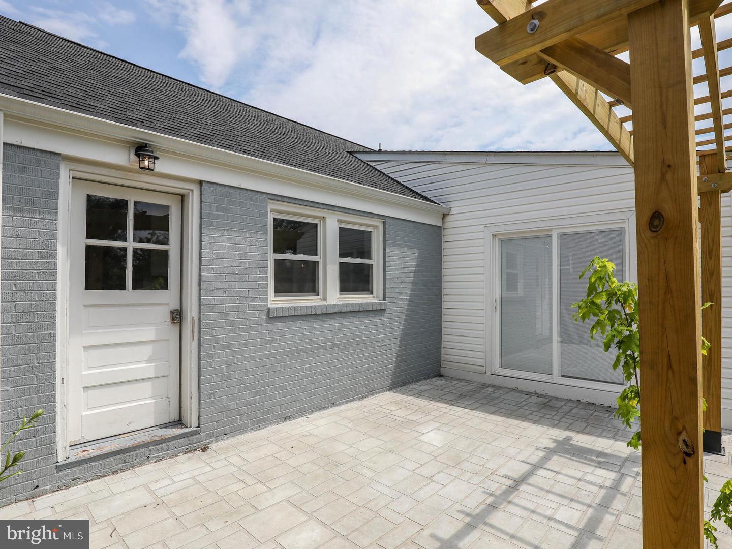 123 BELLVIEW AVENUE