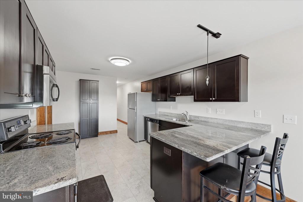 443 MILLWOOD AVENUE 5