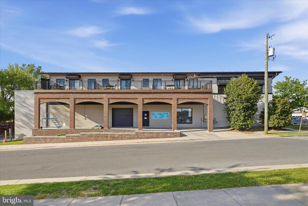 443 MILLWOOD AVENUE 5