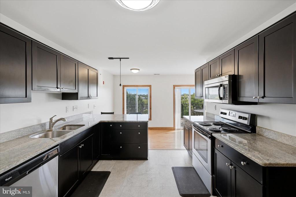 443 MILLWOOD AVENUE 5