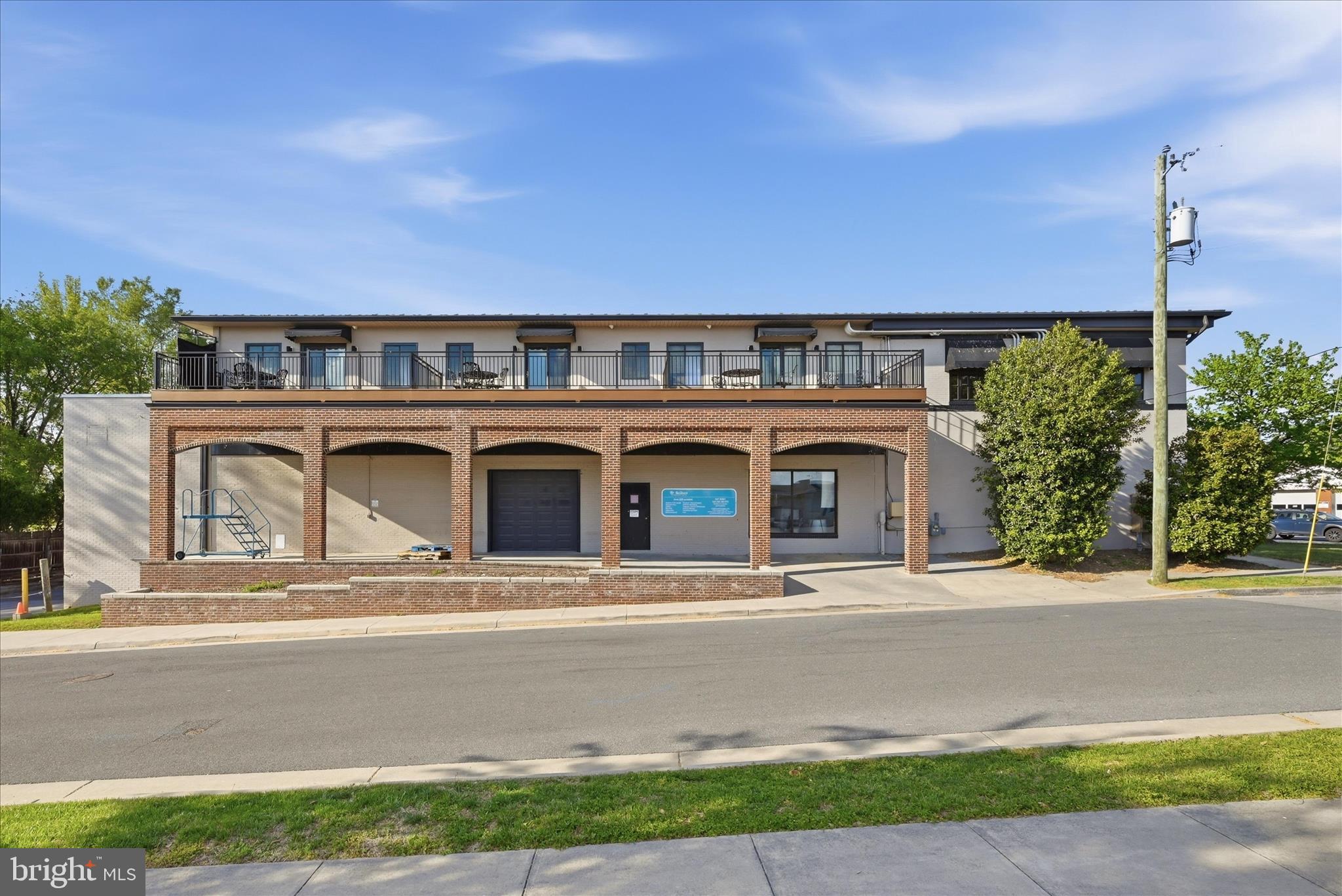 443 MILLWOOD AVENUE 5
