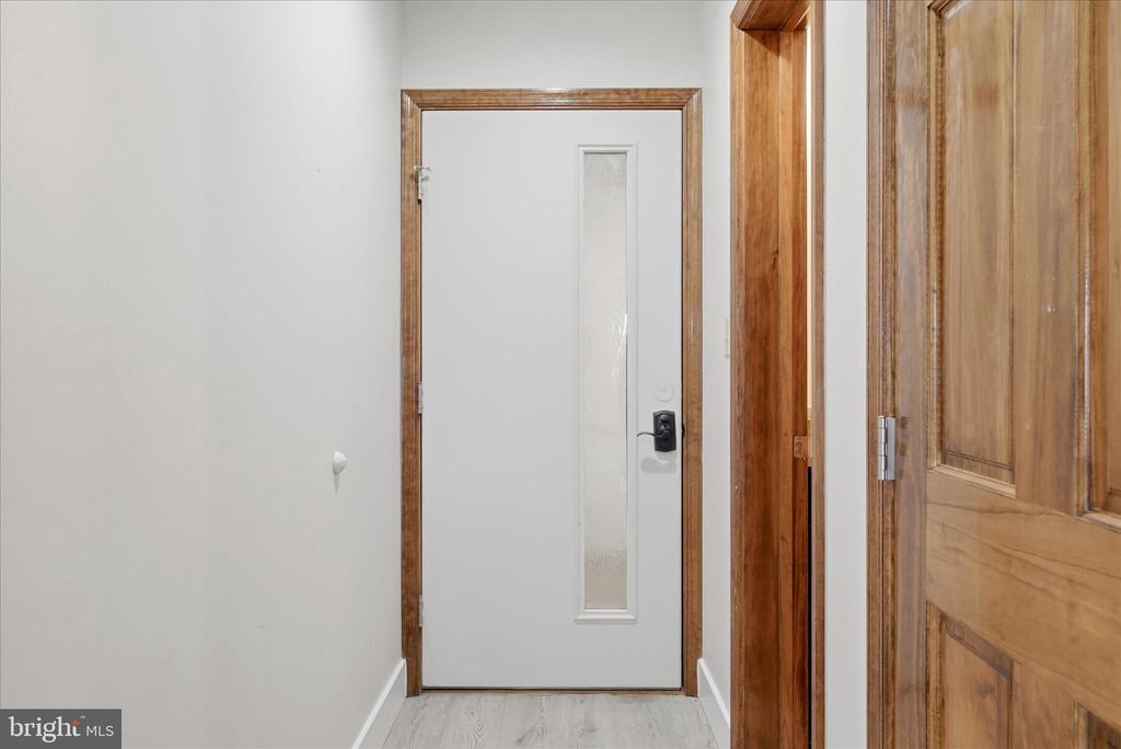 443 MILLWOOD AVE 4