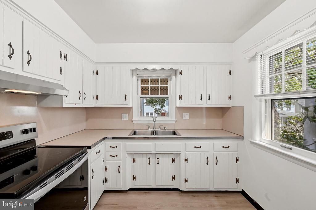 31 E GERMAIN STREET