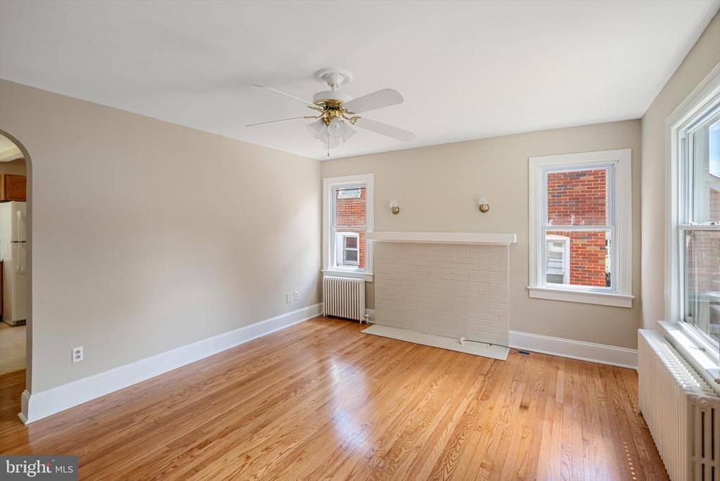 310 BELLVIEW AVENUE