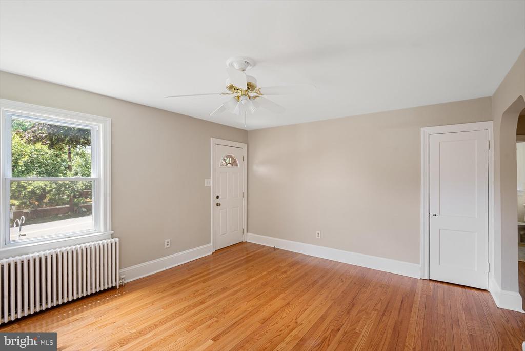 310 BELLVIEW AVENUE
