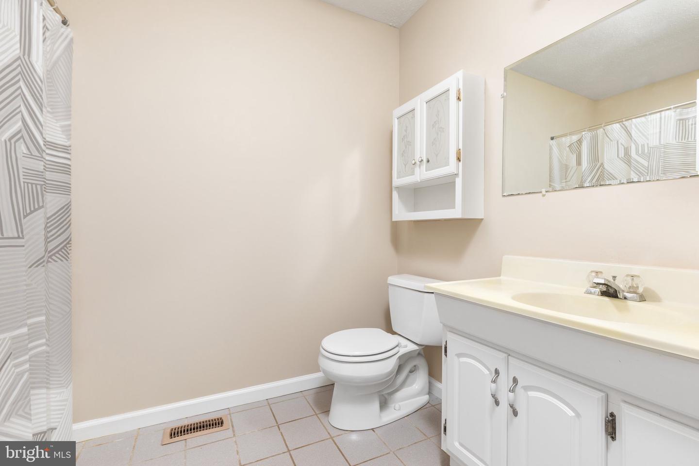 122 Bentley Dr