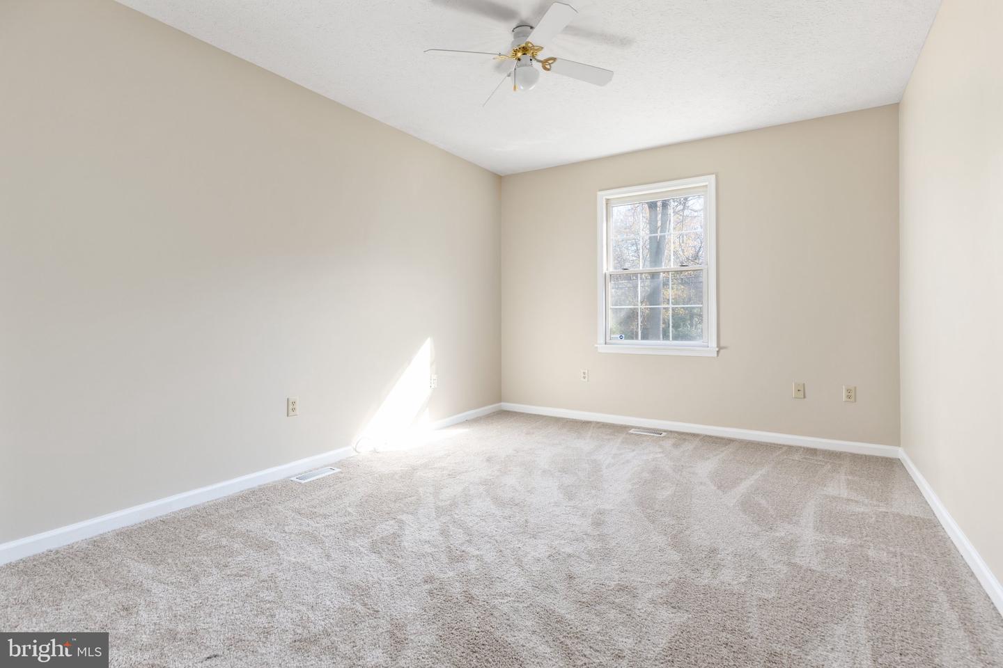 122 Bentley Dr
