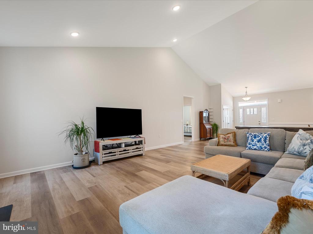 279 Escape Ct