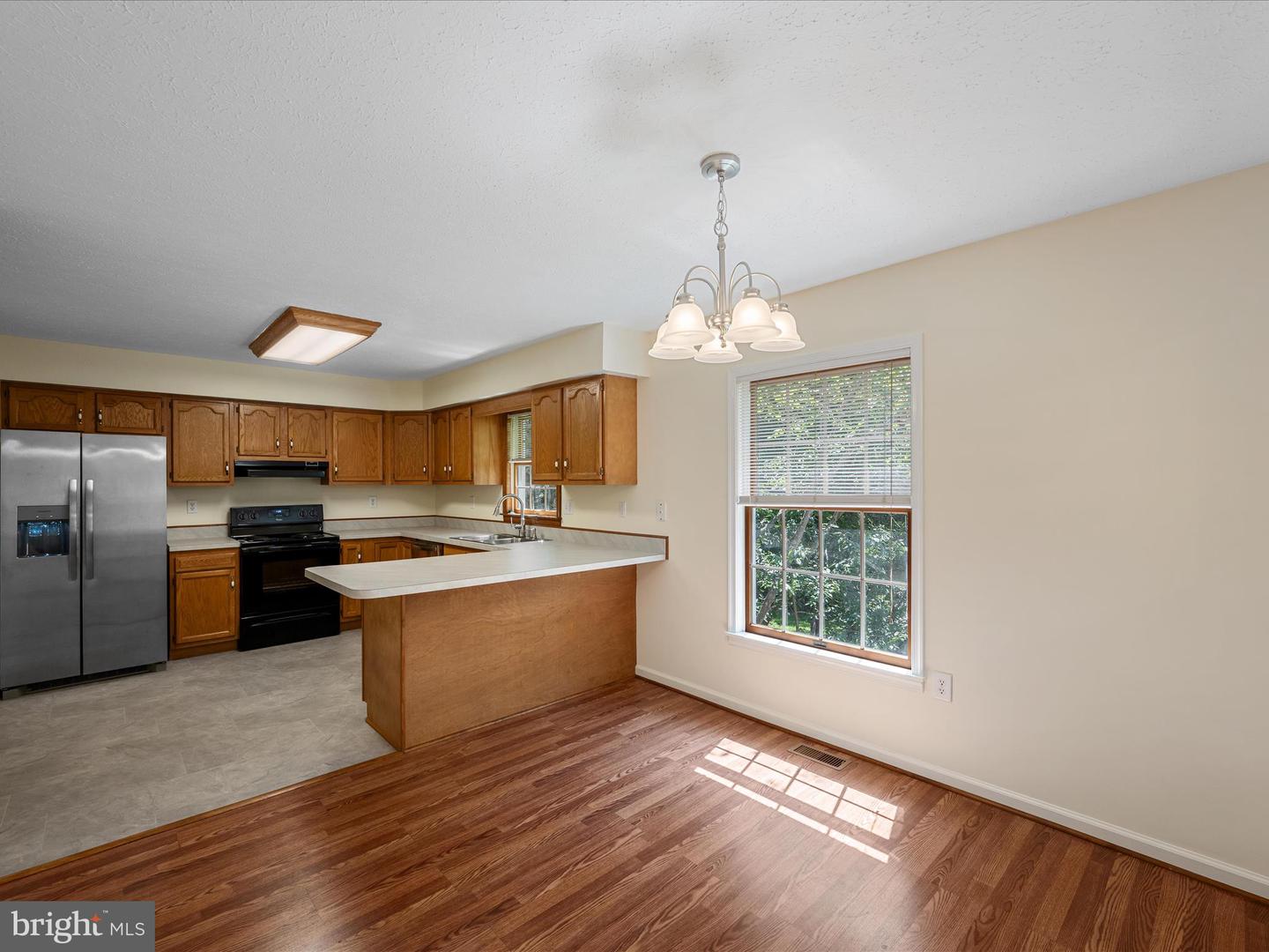 46 Flicker Ln