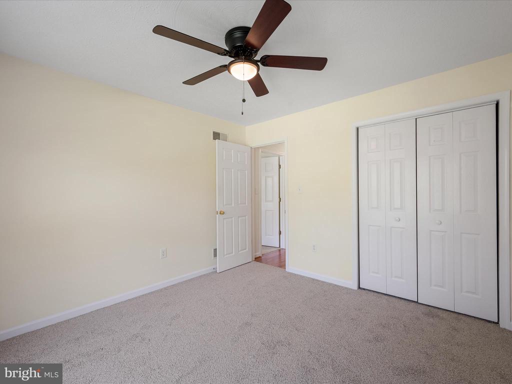 46 Flicker Ln