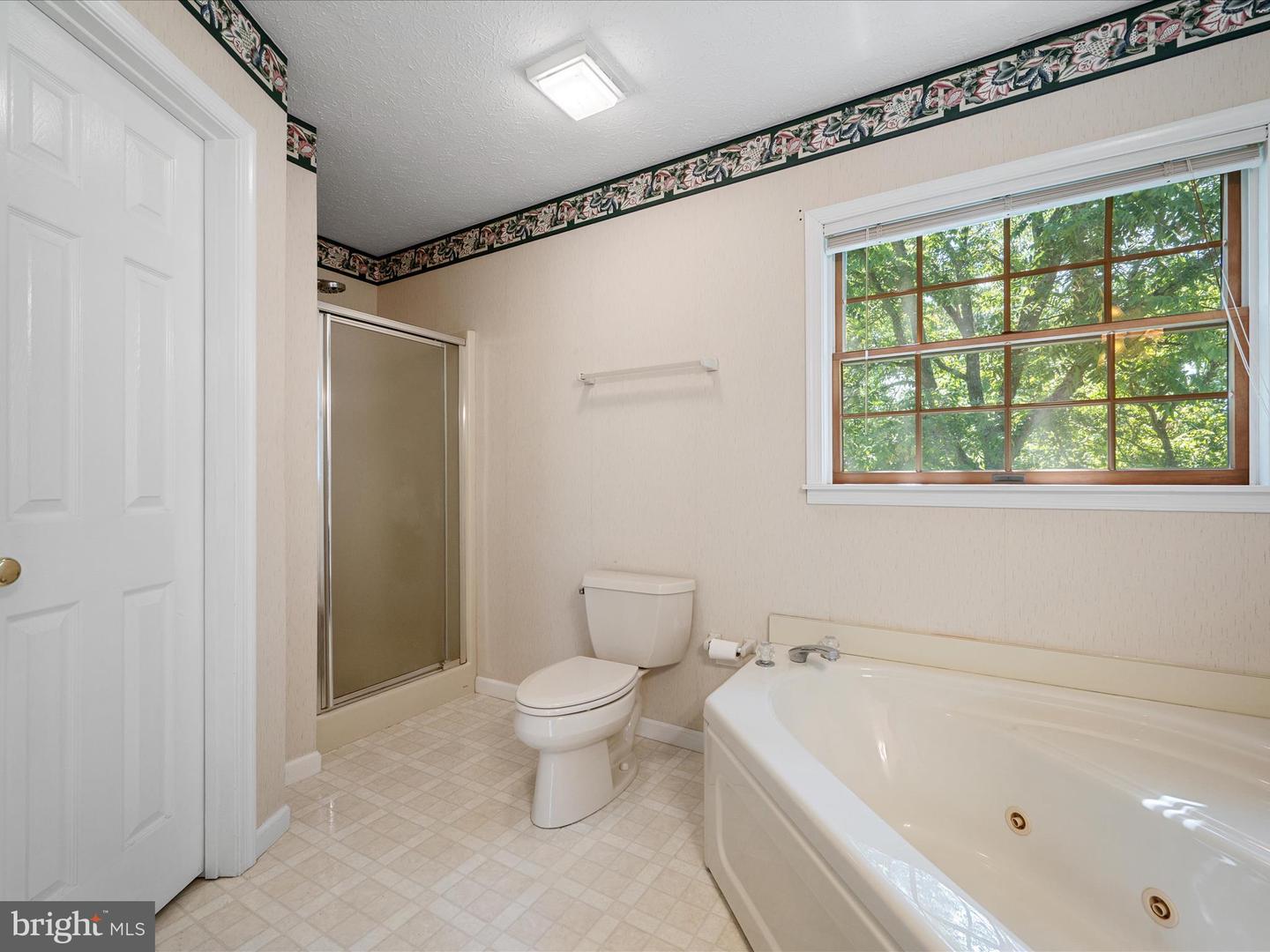 46 Flicker Ln