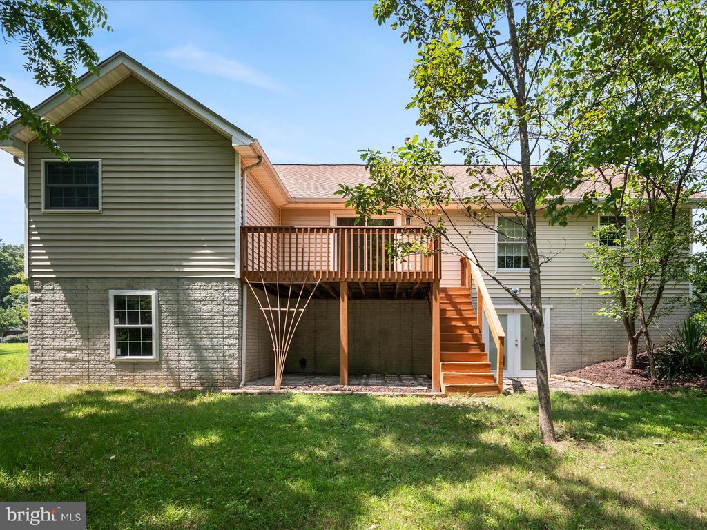46 Flicker Ln