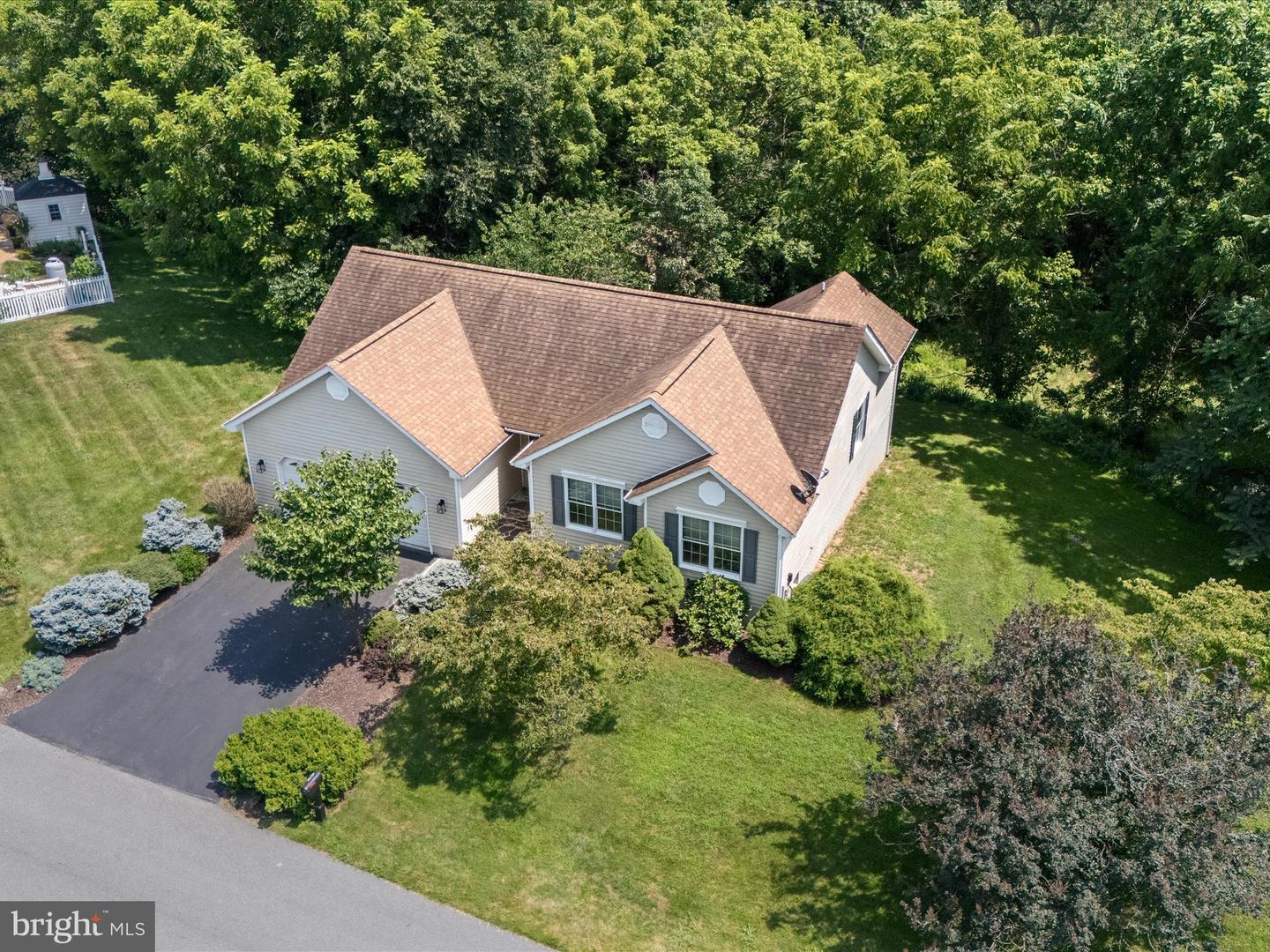 46 Flicker Ln
