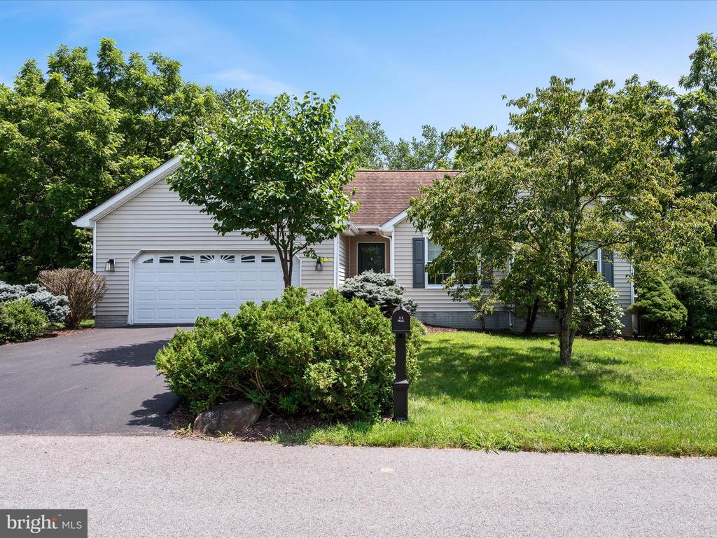 46 Flicker Ln