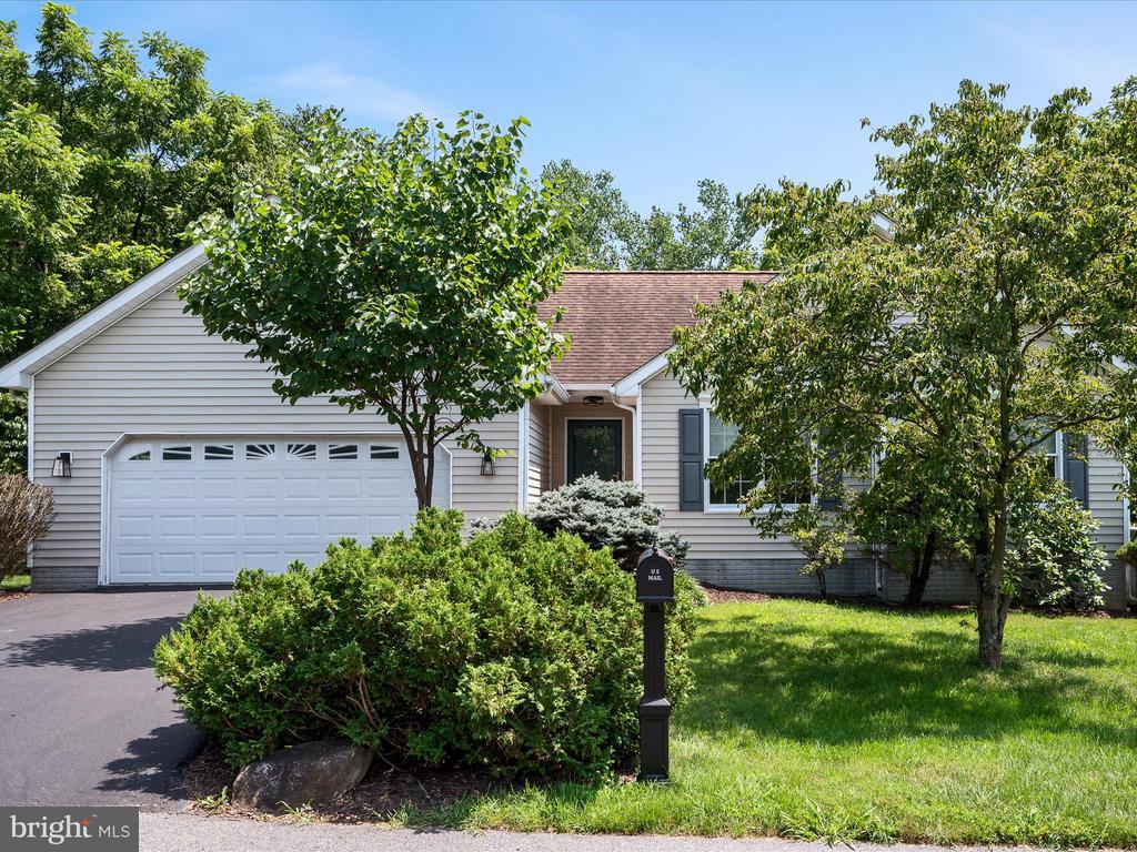 46 Flicker Ln