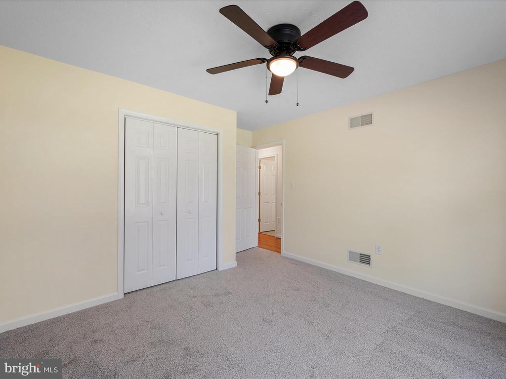 46 Flicker Ln