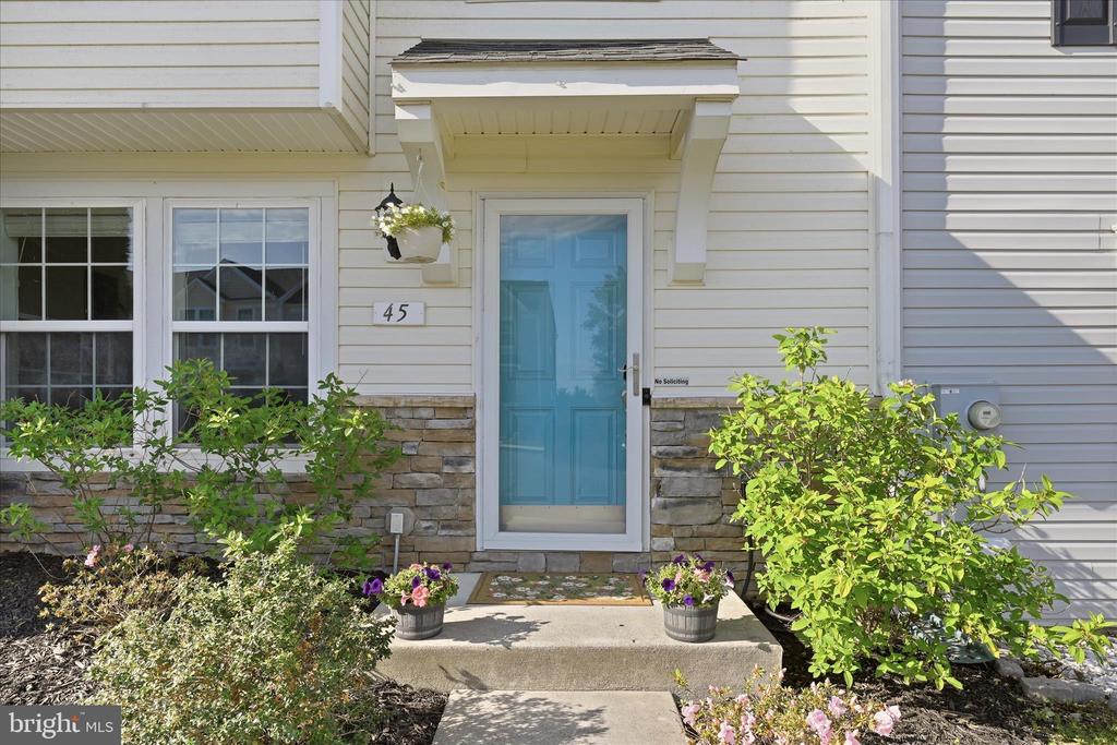 45 BRITANIA COURT