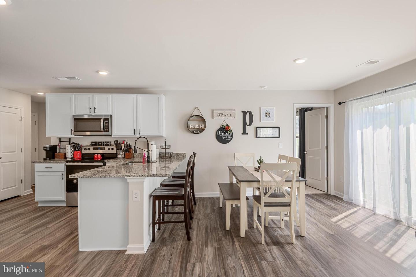 171 CENTERGATE DR