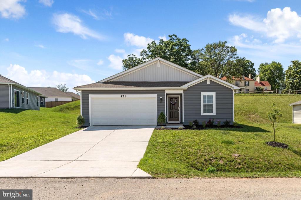 171 CENTERGATE DRIVE