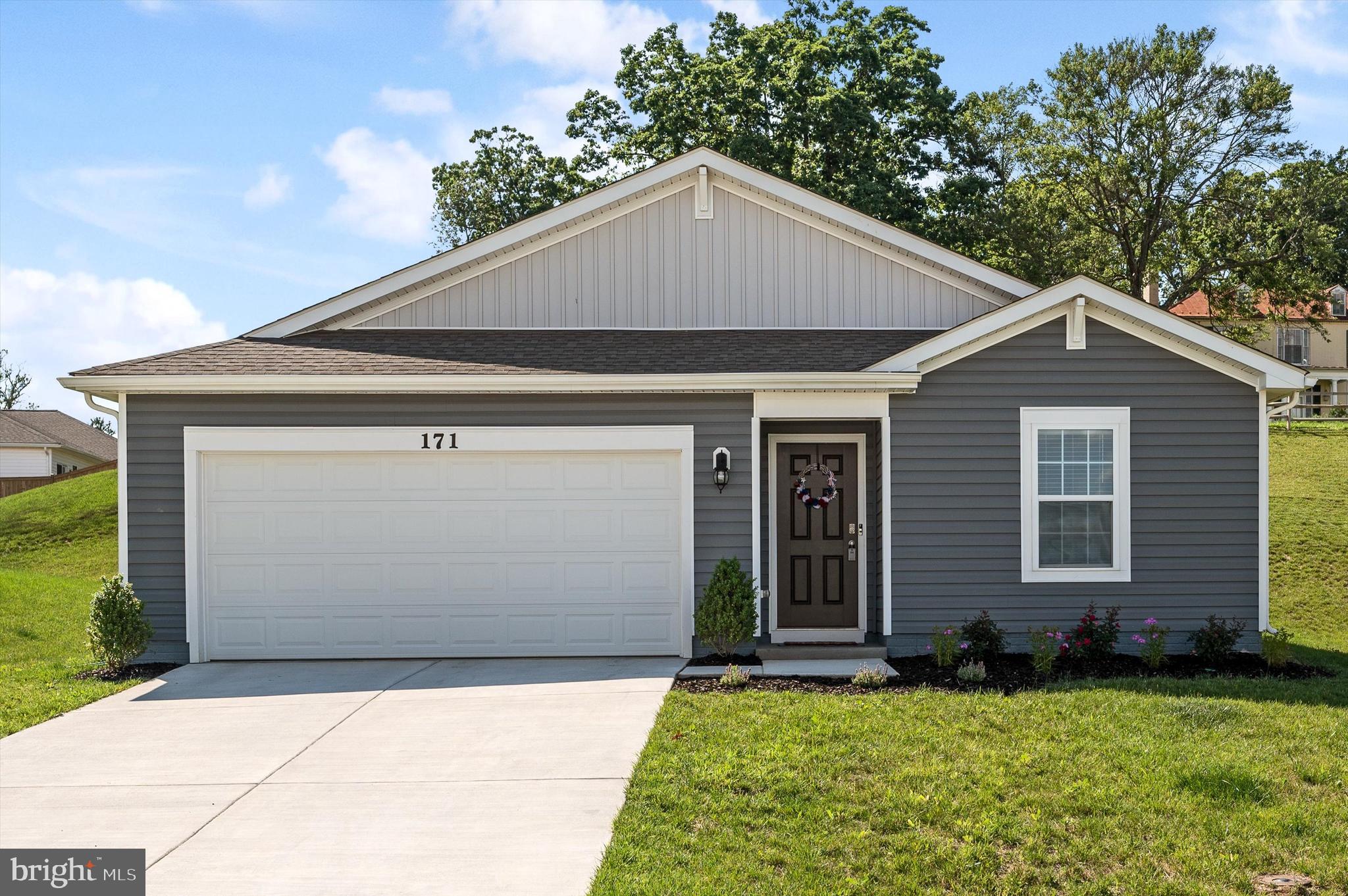 171 CENTERGATE DRIVE