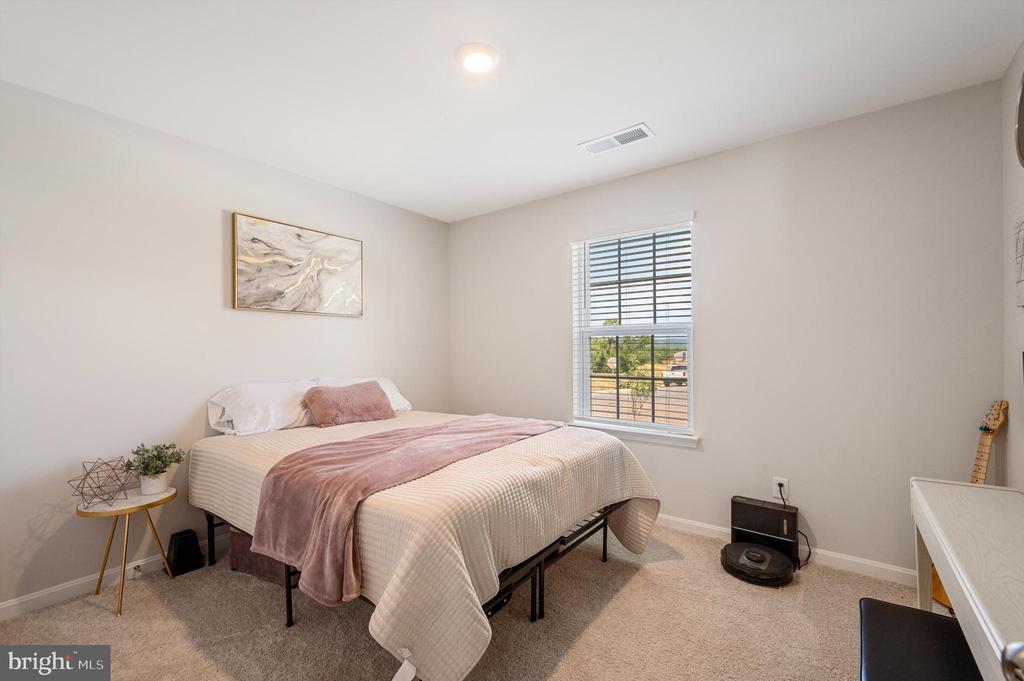 171 CENTERGATE DRIVE