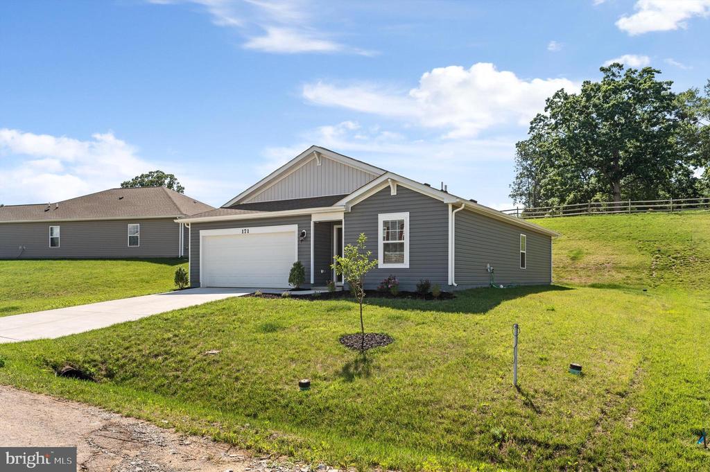 171 CENTERGATE DRIVE